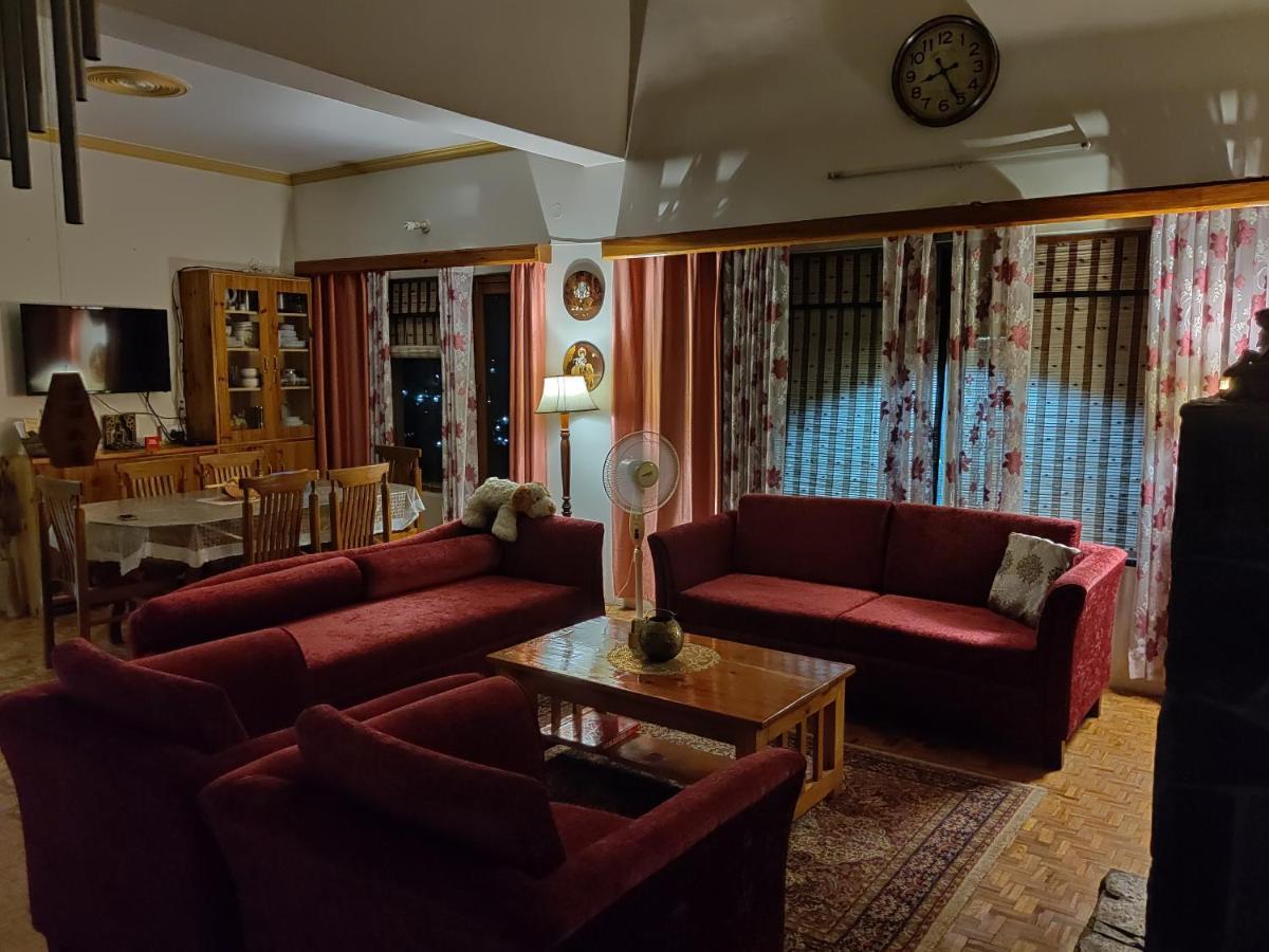 Aashirwad Homestay Kulu Kültér fotó